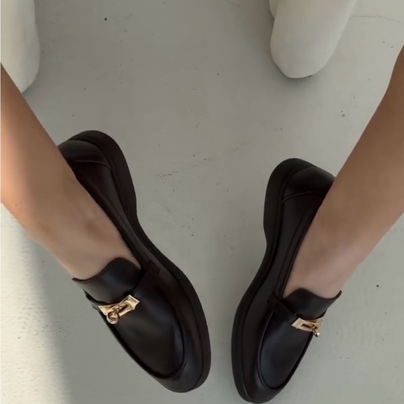 Black Leather womens Loafers - Picture 7 of 10